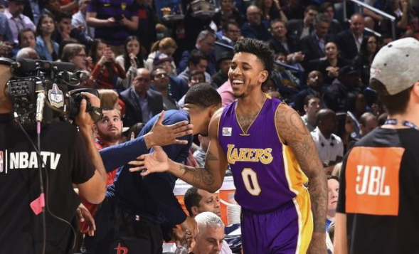 队友那台继 队友那台继